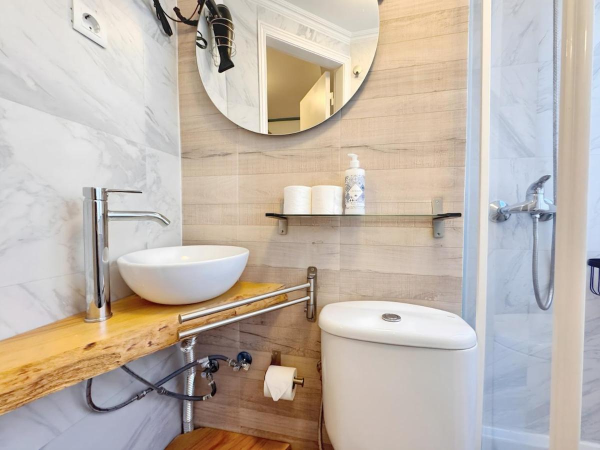 Apartment New Bella Rosa Flat Bairro Alto By Homeful Homes Lissabon